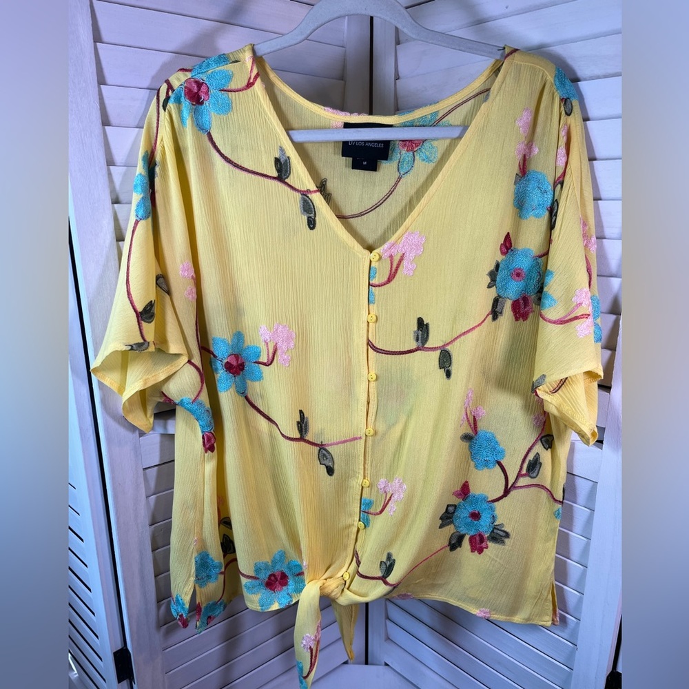 NWOT LIV LOS ANGELES TOP